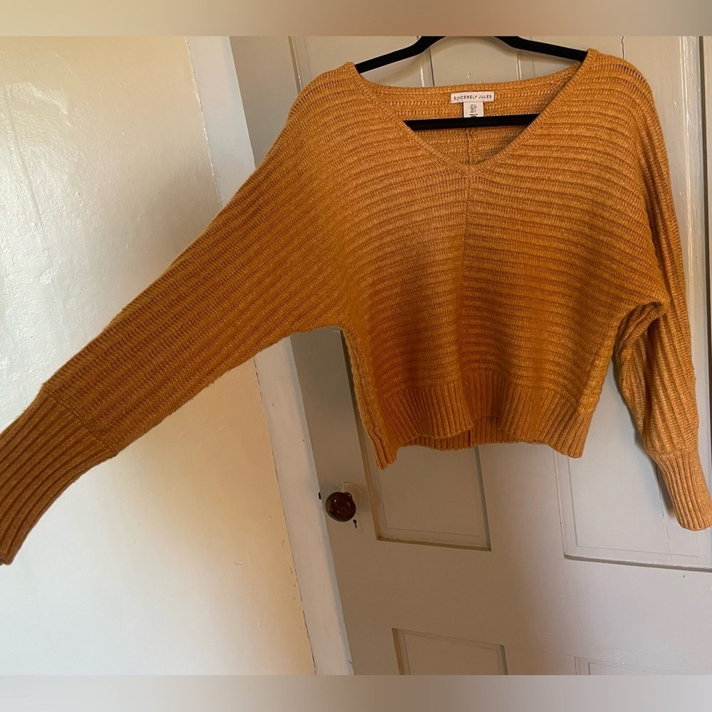 Sincerely Jules Orange Yellow V-Neck Sweater with Cropped Fit Cute Comfy Stretch - Picture 3 of 7
